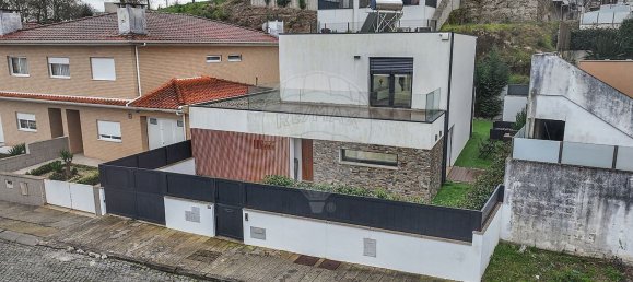 3 Schlafzimmer Haus in Brito, Portugal, Nr. 187268 25