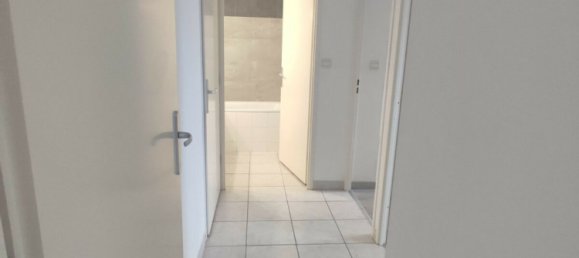 2 bedrooms Apartment in Valenciennes, France No. 54812 7