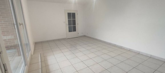 2 bedrooms Apartment in Valenciennes, France No. 54812 4