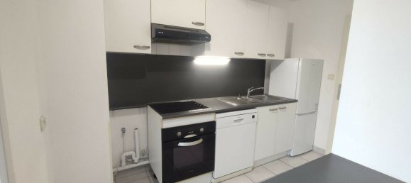 2 bedrooms Apartment in Valenciennes, France No. 54812 2