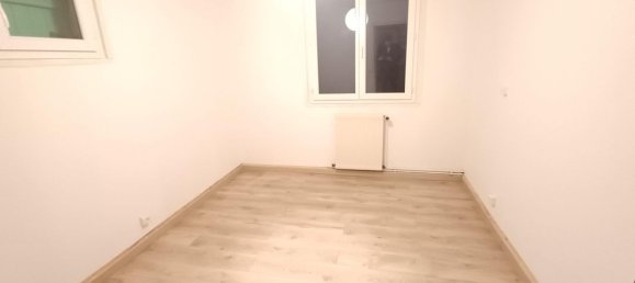 Casa T3 em La Boissiere-Ecole, France N.º 169820 7