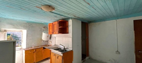 4 rooms House in Ponte Lambro, Italy No. 234330 16