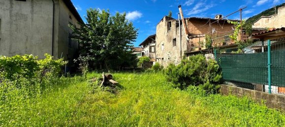 4 rooms House in Ponte Lambro, Italy No. 234330 6