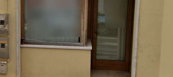 38m² Commercial property in Oderzo, Italy No. 215116 3