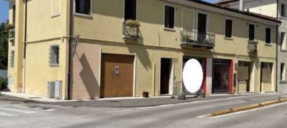 38m² Commercial property in Oderzo, Italy No. 215116 7