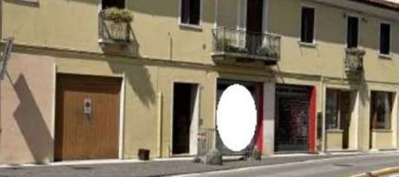 38m² Commercial property in Oderzo, Italy No. 215116 8