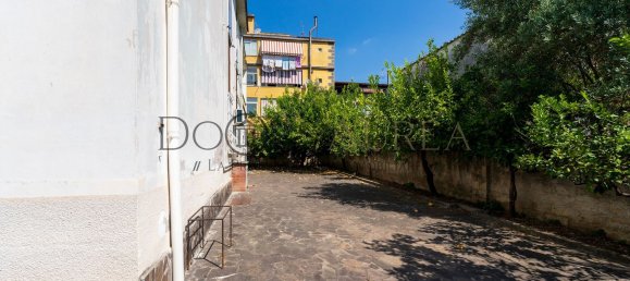 Здание 550м² в Эболи, Италия № 129025 15