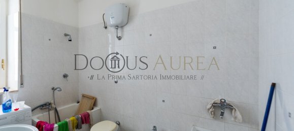 Здание 550м² в Эболи, Италия № 129025 2