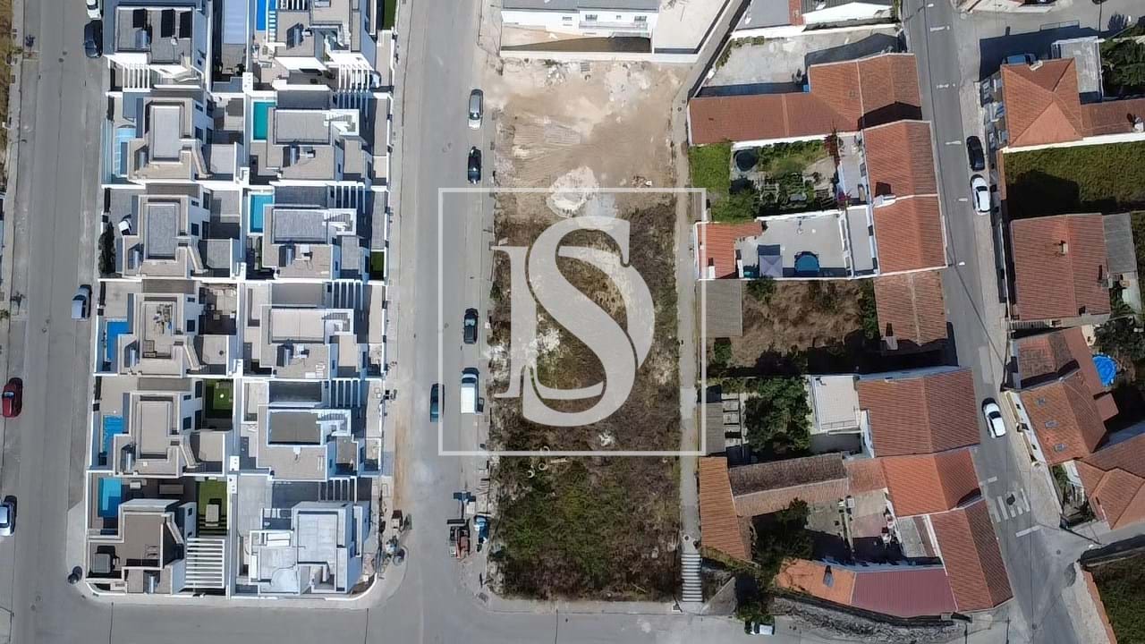 Grundstück in Atouguia da Baleia, Portugal, Nr. 235079