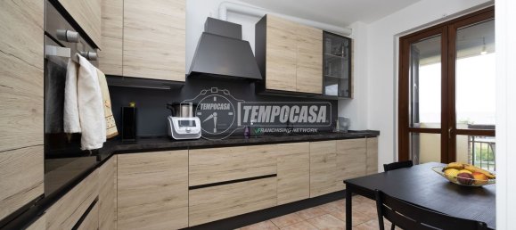 3 rooms Apartment in Gorgonzola, Italy No. 286363 2