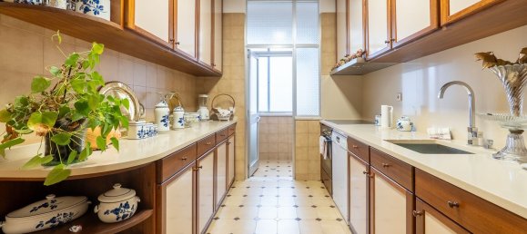 4 bedrooms Apartment in Porto, Portugal No. 113651 9