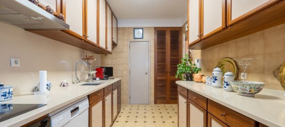 4 bedrooms Apartment in Porto, Portugal No. 113651 11