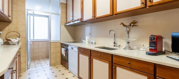 4 bedrooms Apartment in Porto, Portugal No. 113651 10