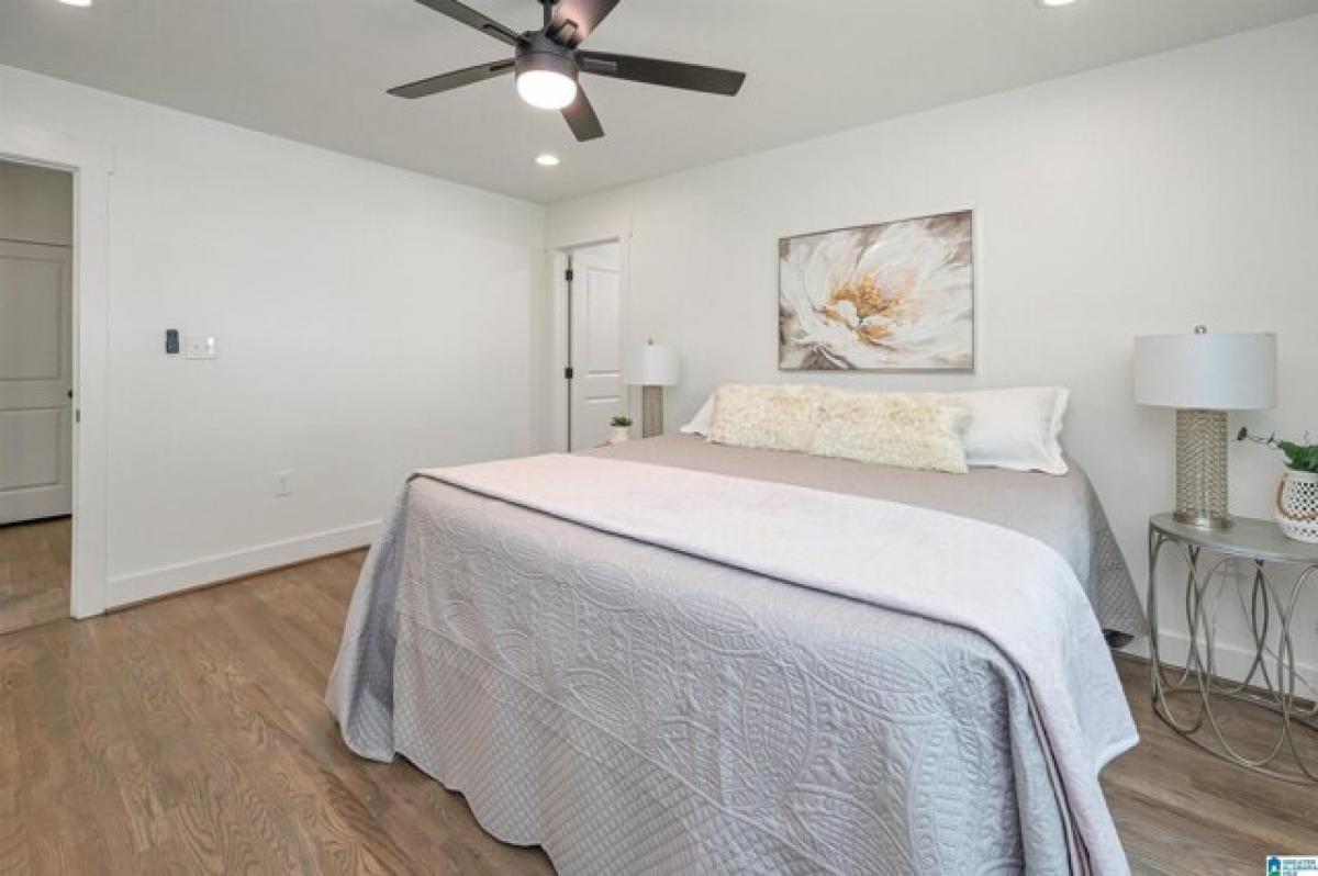 Дом с 5 спальнями в Бирмингем, США № 390261