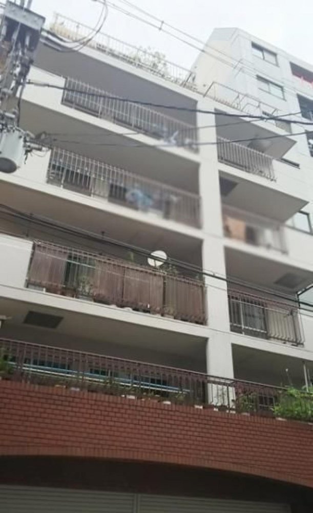 Estúdio em Kosaka, Japan N.º 3944