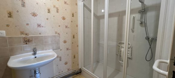 2 bedrooms Apartment in Clermont-Ferrand, France No. 204712 8