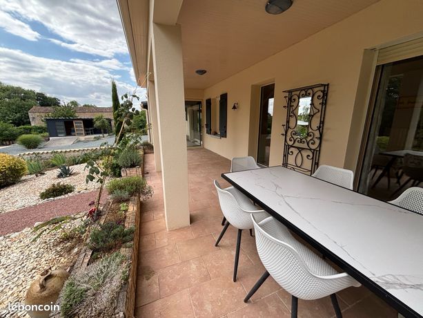 3 chambres Maison à Deux-Sèvres, France No. 301652