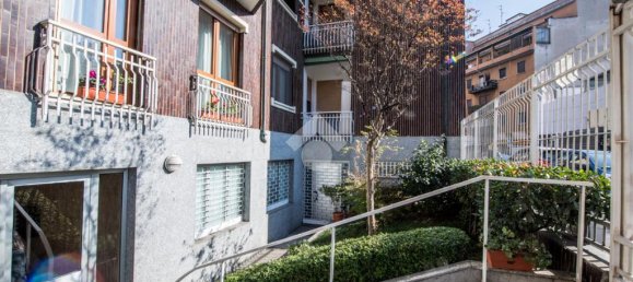 1 bedroom Apartment in Milan, Italy No. 263373 4