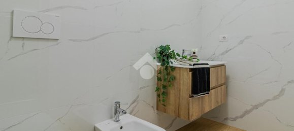 1 bedroom Apartment in Milan, Italy No. 263373 21