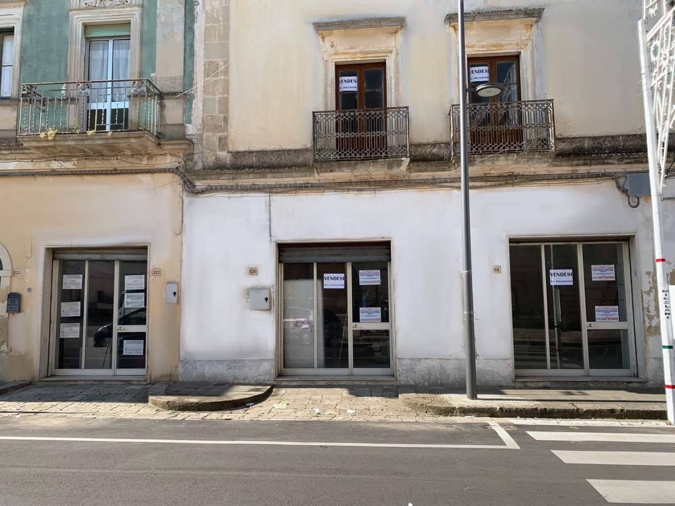  مستودع في Soleto, Italy 400متر مربع رقم 254283