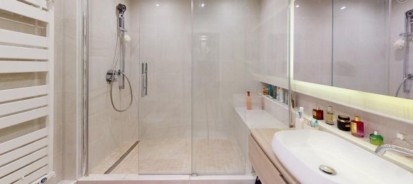 4 Schlafzimmer Wohnung in Paris, France, Nr. 295995 8