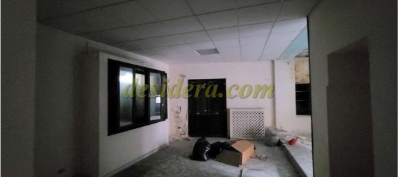 2 rooms Commercial property in Castelletto sopra Ticino, Italy No. 177137 4