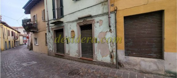 2 rooms Commercial property in Castelletto sopra Ticino, Italy No. 177137 2