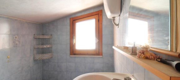 3 bedrooms Apartment in Cappelle sul Tavo, Italy No. 297352 25