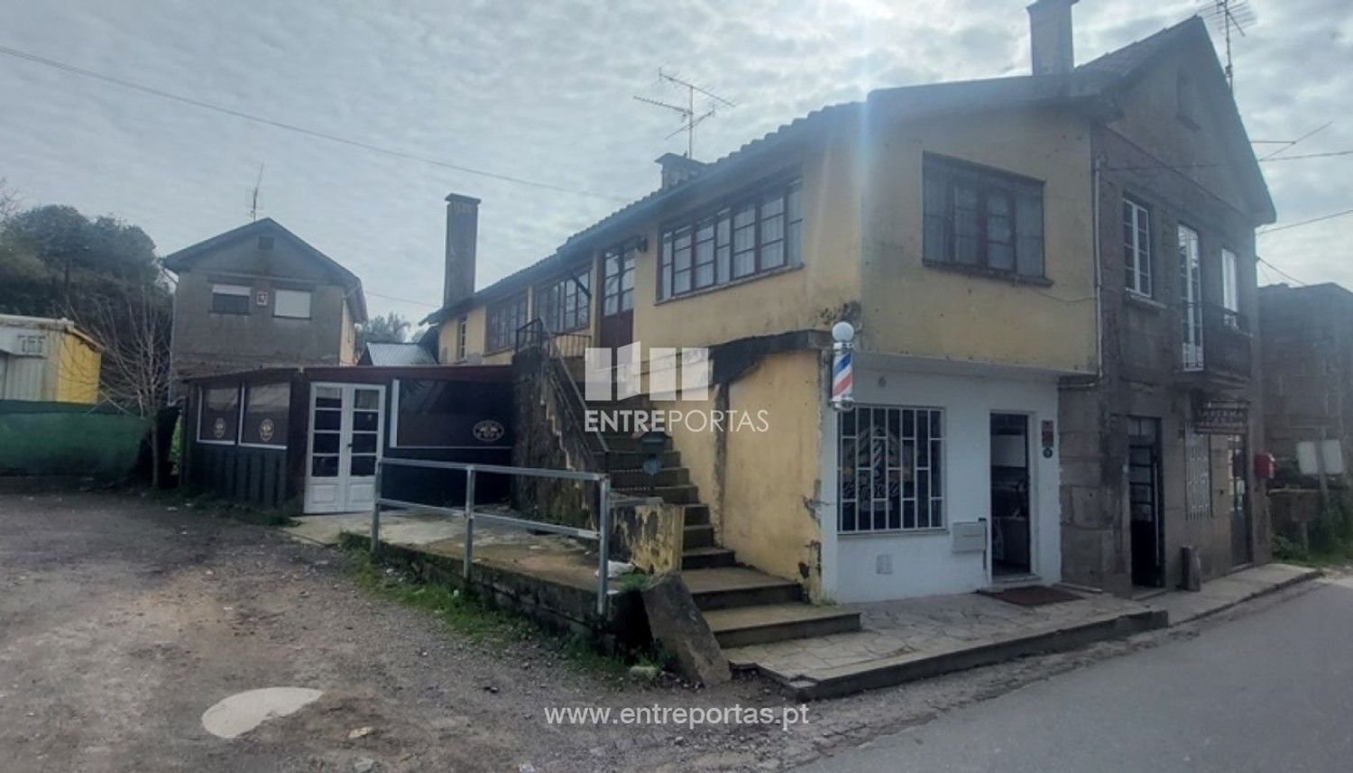 Здание 1200м² в Аркозелу, Португалия № 87820