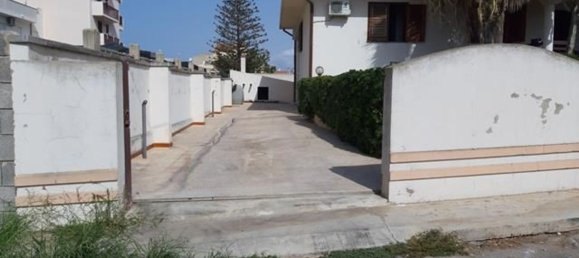 10-Zimmer Villa in Vittoria, Italy, Nr. 196163 4