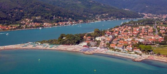 9غرفة شقة في Ameglia, Italy رقم 153631 38