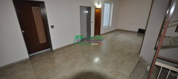 Apartamento de 2 dormitorios en Ragusa, Italy No. 145284 12