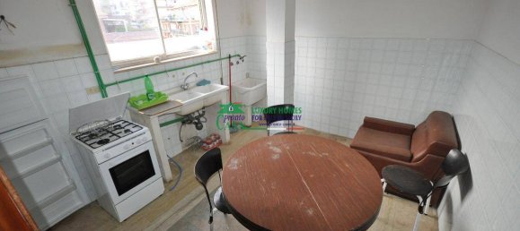 Apartamento de 2 dormitorios en Ragusa, Italy No. 145284 10