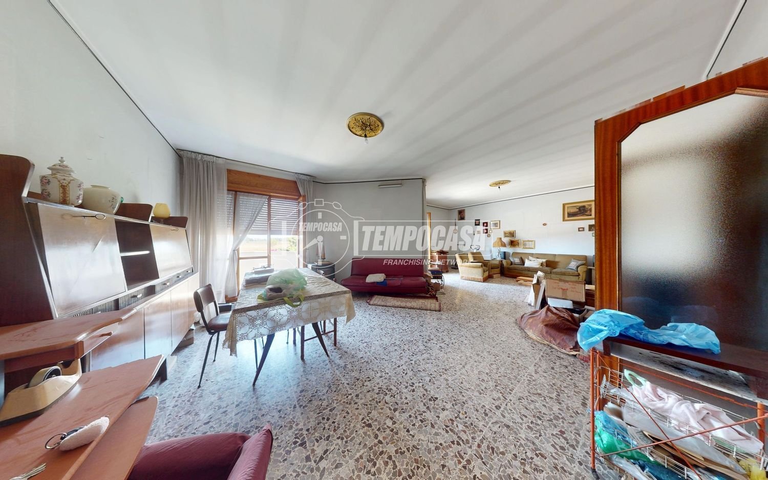 6 Schlafzimmer Wohnung in Surbo, Italy, Nr. 380402