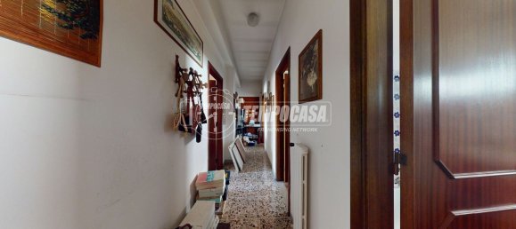 6 Schlafzimmer Wohnung in Surbo, Italy, Nr. 380402 24