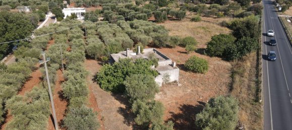 Дом с 6 комнатами в Каровиньо, Италия № 151823 23