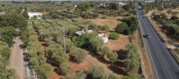 Дом с 6 комнатами в Каровиньо, Италия № 151823 22