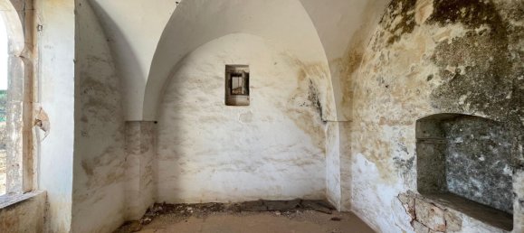 Дом с 6 комнатами в Каровиньо, Италия № 151823 13