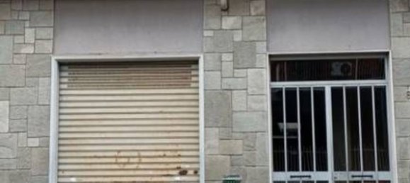 3 rooms Apartment in Turin, Italy No. 306973 3