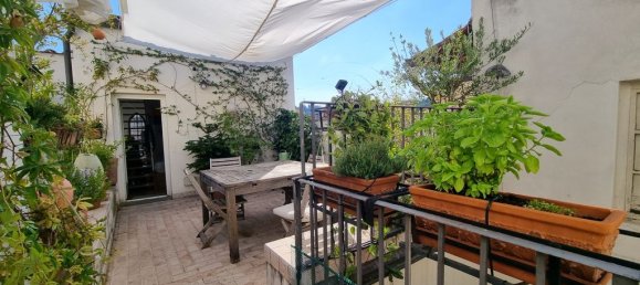 Пентхаус с 2 спальнями в Флоренция, Италия № 156525 2