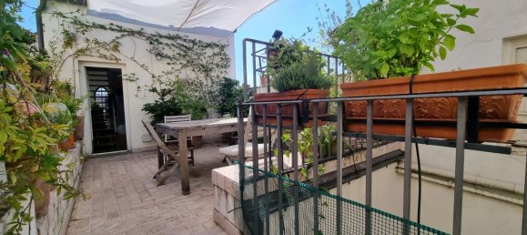 Пентхаус с 2 спальнями в Флоренция, Италия № 156525 3