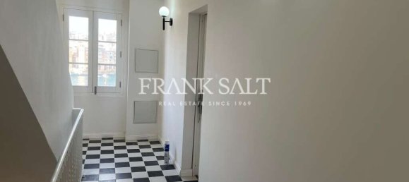 Таунхаус с 6 спальнями в Биргу, Мальта № 2777 12