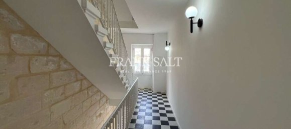 Таунхаус с 6 спальнями в Биргу, Мальта № 2777 5