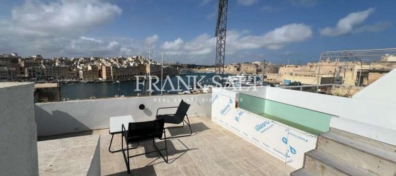 Таунхаус с 6 спальнями в Биргу, Мальта № 2777 11