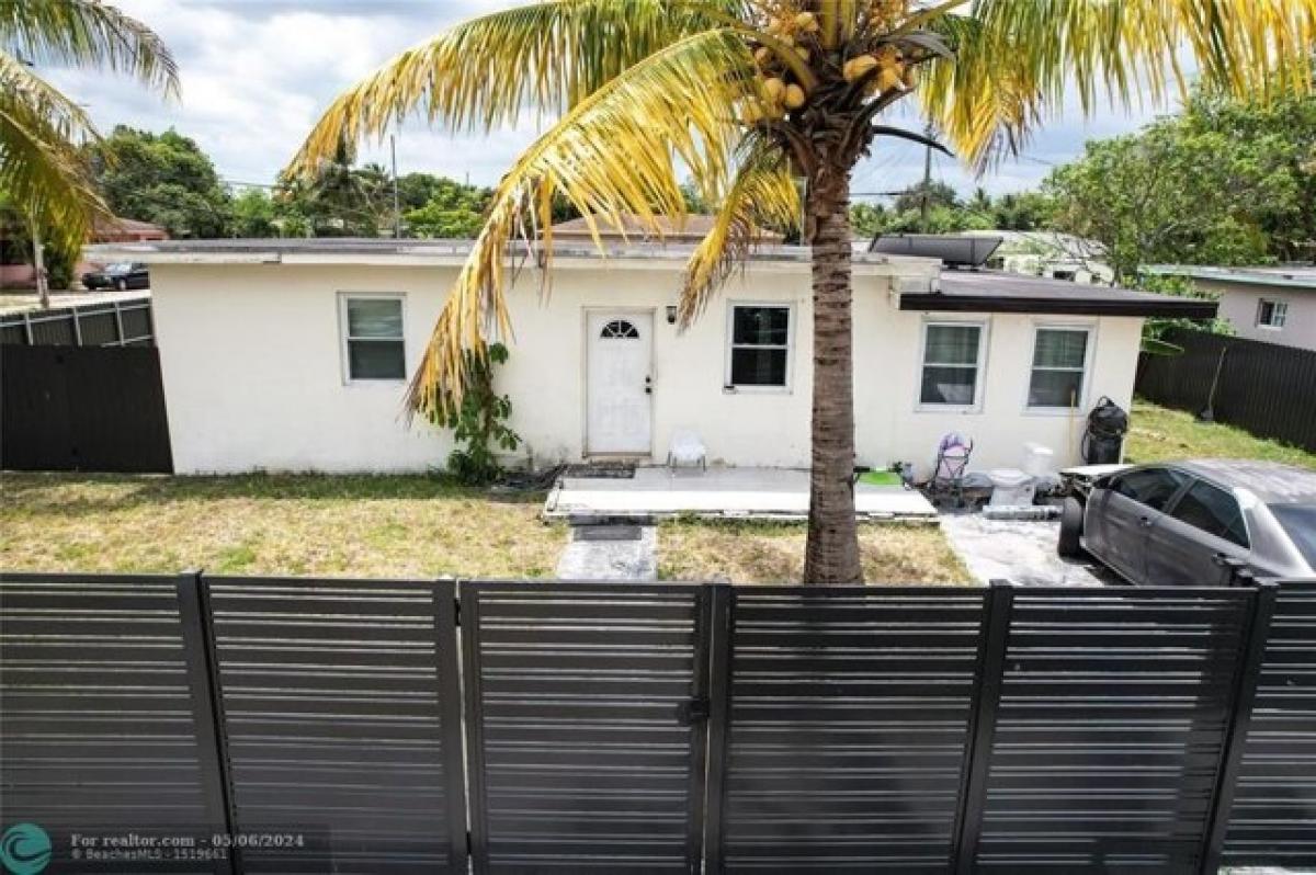 Casa de 3 dormitorios en Miami, USA No. 305212