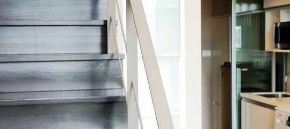 1 غرف نوم منزل ذو طابقين في Khlong Toei, Thailand رقم 4418 4