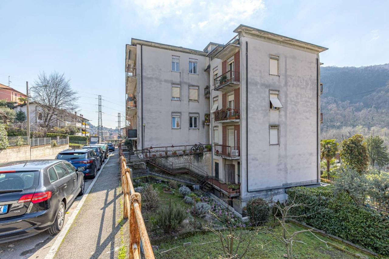 3غرفة شقة في Como, Italy رقم 35380