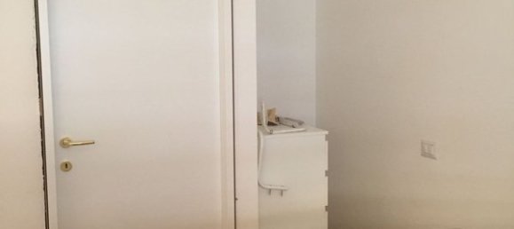 Квартира с 3 комнатами в Рим, Италия № 144028 11