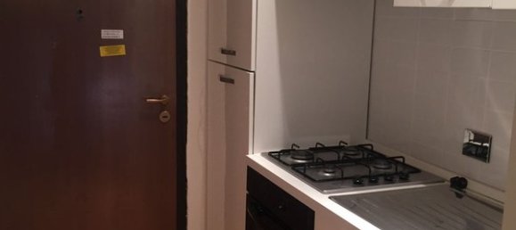 Квартира с 3 комнатами в Рим, Италия № 144028 6