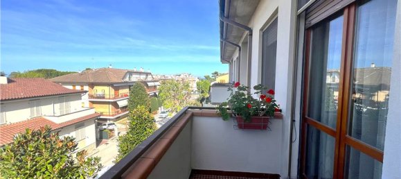 3 bedrooms Apartment in Civitanova Marche, Italy No. 363205 6